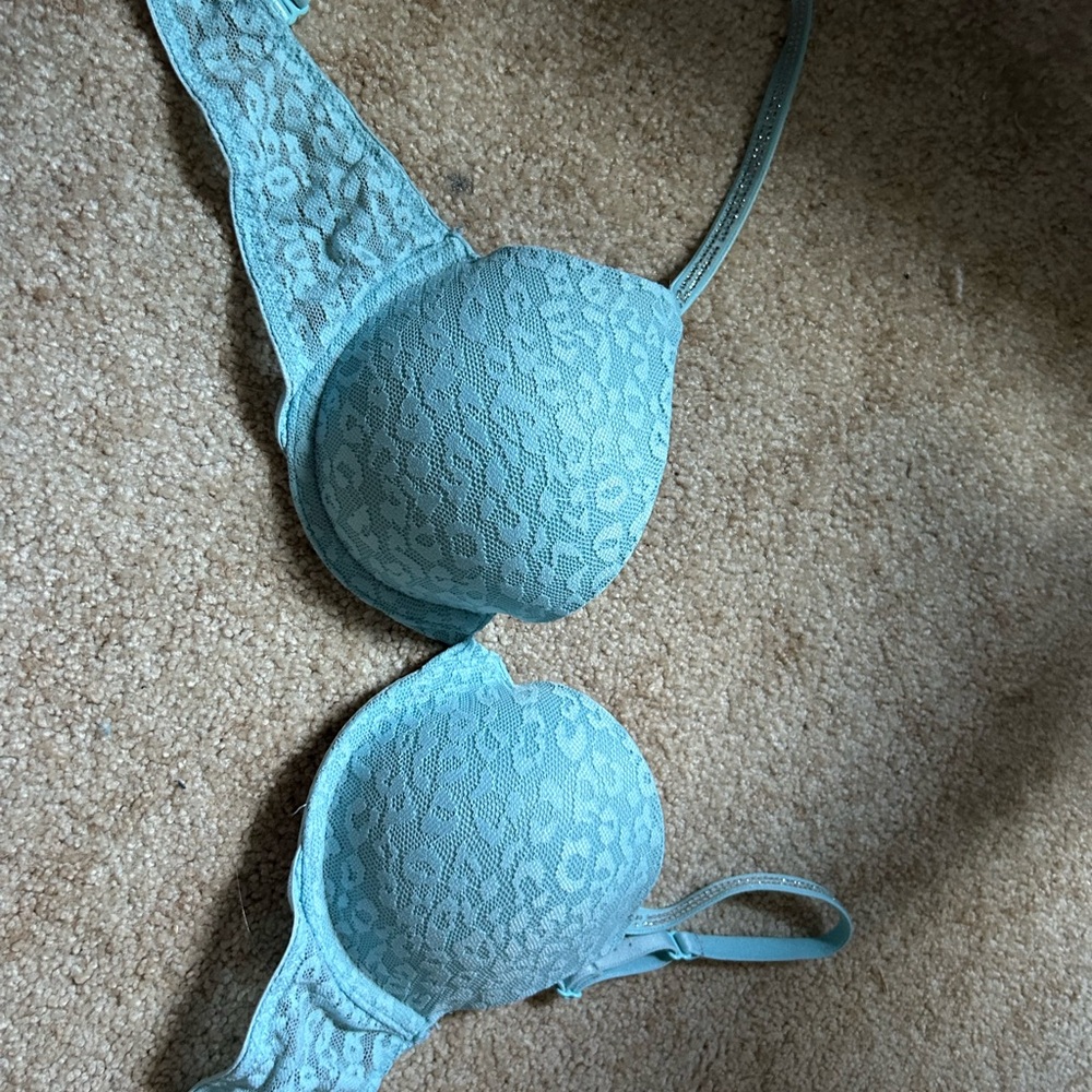 Lace Underwire Bra in Light Blue